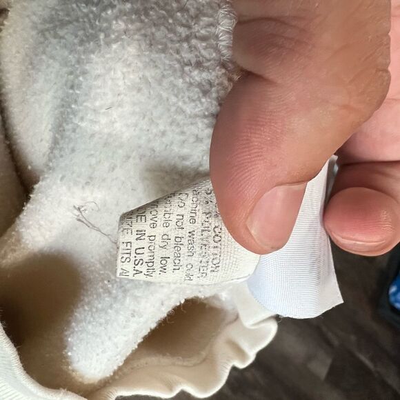 Vintage Hakuna Matata Disney Sweatshirt - Picture 5 of 14